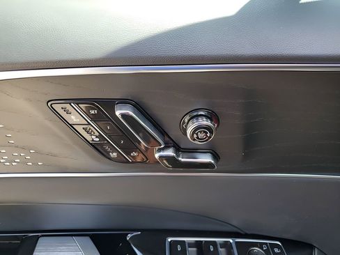 New 2026 Cadillac Lyriq V image 25