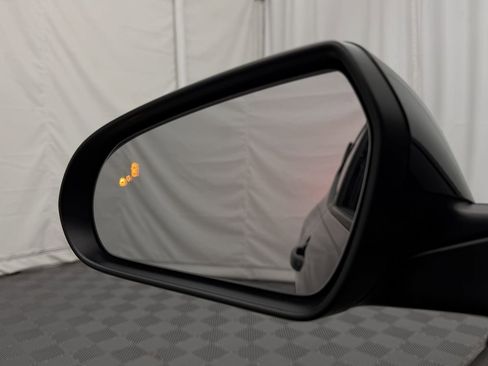 Used 2022 Hyundai Veloster N image 15