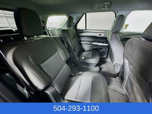 Used 2022 Ford Explorer XLT image 27