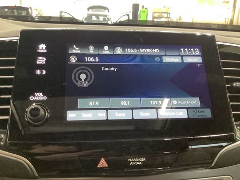 Used 2023 Honda Passport EX-L image 17