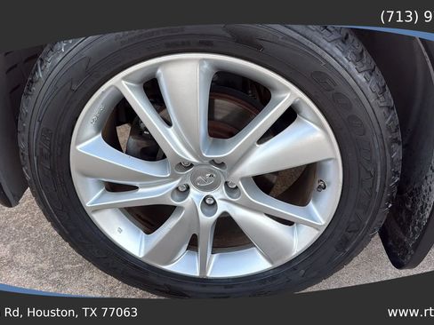 Used 2015 INFINITI QX70 3.7 w/ Premium Package image 14