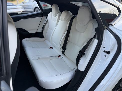 Used 2021 Tesla Model S Plaid image 27