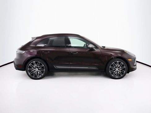 Used 2025 Porsche Macan AWD/4WD image 8