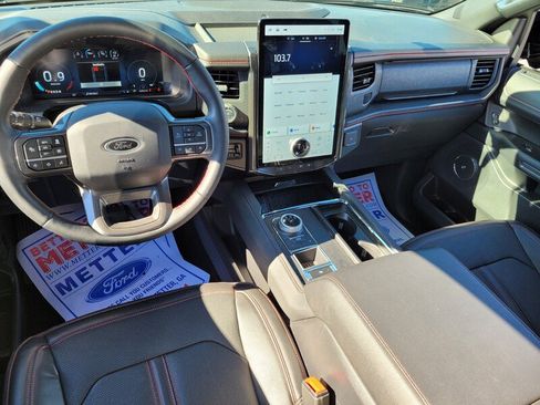 Used 2024 Ford Expedition Limited image 31