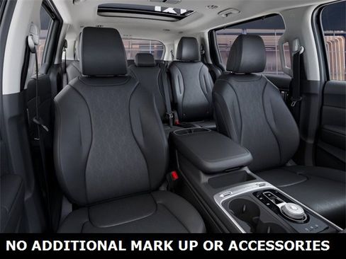 New 2026 Kia Carnival SX w/ SX Dark Edition Package image 15