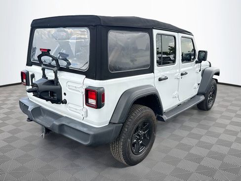 Used 2022 Jeep Wrangler Unlimited Sport AWD/4WD image 6
