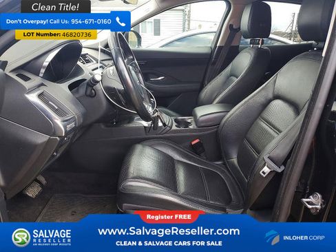 Used 2019 Jaguar E-PACE SE image 9
