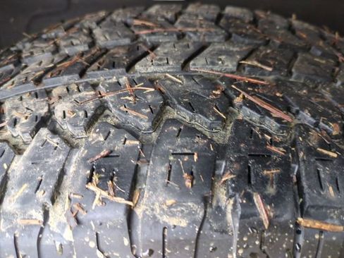 Used 2024 Chevrolet Silverado 1500 LT image 11