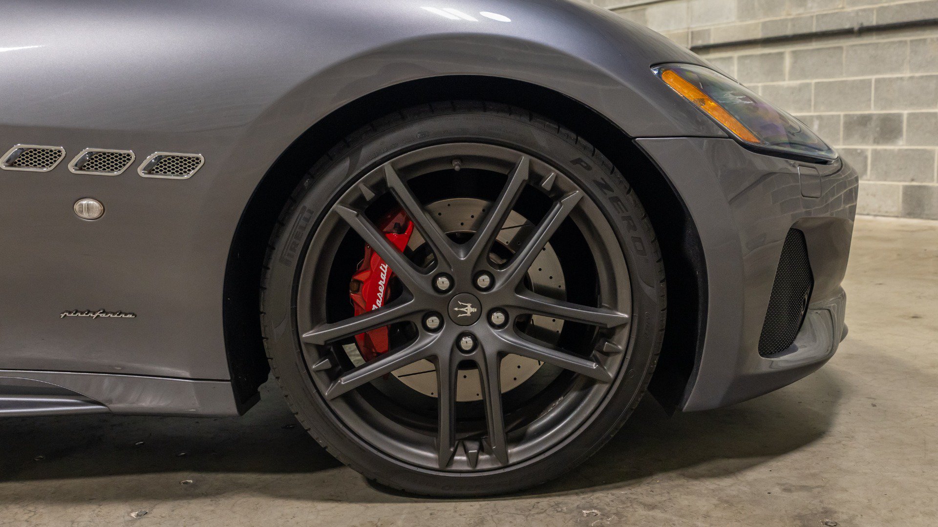 Used 2018 Maserati GranTurismo Sport RWD image 29