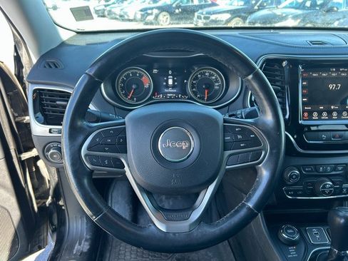 Used 2019 Jeep Cherokee Limited image 20