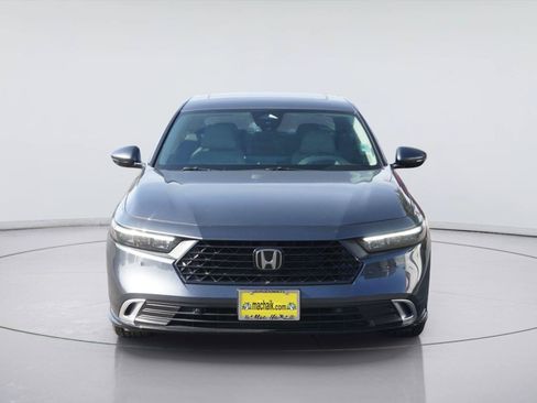 Used 2023 Honda Accord Touring image 3