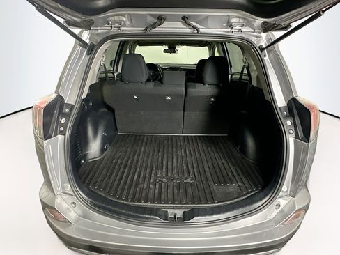 Used 2018 Toyota RAV4 XLE image 28