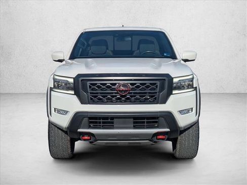 Used 2023 Nissan Frontier PRO-4X w/ Pro Convenience Package image 2