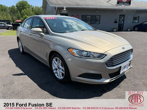 Used 2015 Ford Fusion SE FWD image 1
