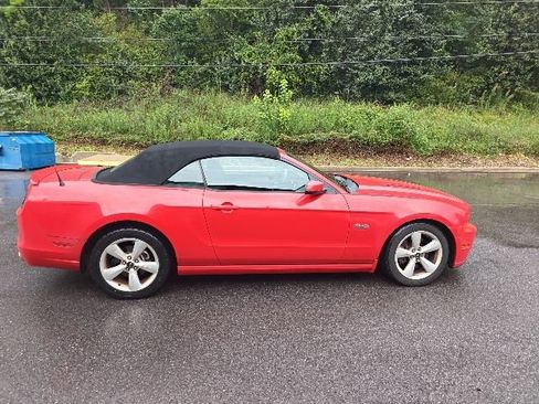 Used 2014 Ford Mustang GT Premium w/ Electronics Package RWD image 2