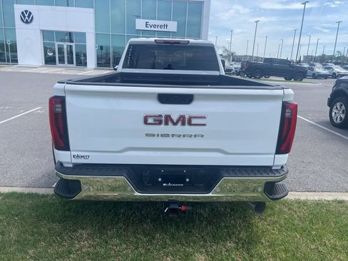 Used 2025 GMC Sierra 3500 Pro w/ 1SA Pro Safety Plus Package AWD/4WD image 4