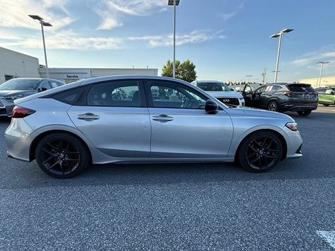 Used 2024 Honda Civic Sport image 15