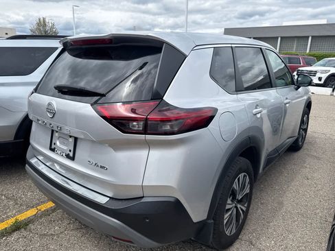 Used 2022 Nissan Rogue SV AWD/4WD image 26