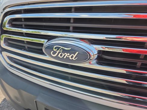 Used 2016 Ford Transit 350 XLT RWD image 23
