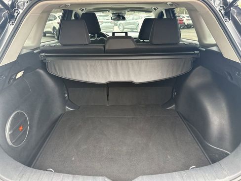 Used 2023 Toyota Corolla Cross LE w/ Moonroof Package image 10