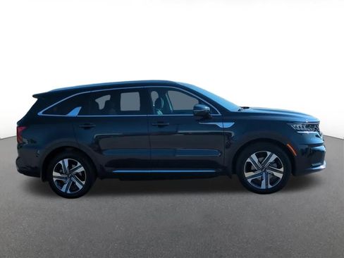 Used 2023 Kia Sorento EX AWD/4WD image 7