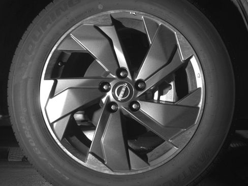 Used 2025 Nissan Rogue SV image 13