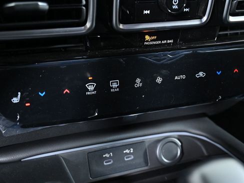 New 2026 Nissan Sentra SR w/ SR Premium Package image 18