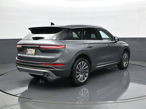 Used 2023 Lincoln Corsair Reserve w/ Equipment Group 201A image 5