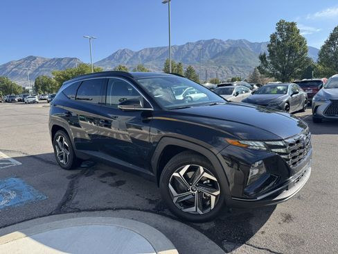 Used 2022 Hyundai Tucson Limited w/ Cargo Package AWD/4WD image 2