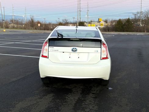 Used 2013 Toyota Prius Three image 4