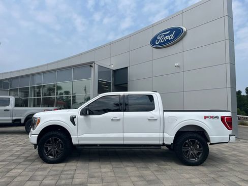 Used 2022 Ford F150 XLT w/ Equipment Group 302A High AWD/4WD image 3