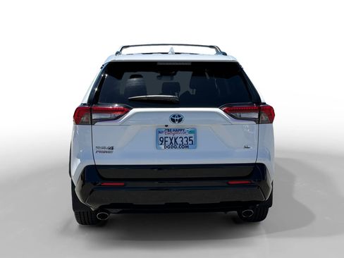Used 2023 Toyota RAV4 SE w/ Weather & Moonroof Package AWD/4WD image 4