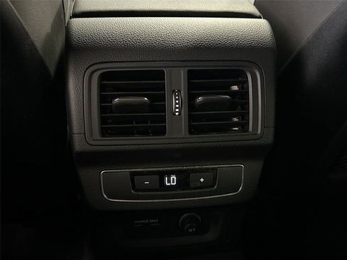 Certified 2025 Audi Q5 2.0T Premium AWD/4WD image 27