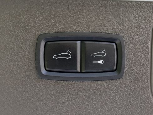 Used 2018 Porsche Macan image 39