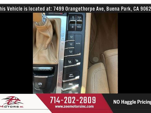 Used 2017 Porsche Macan AWD/4WD image 34