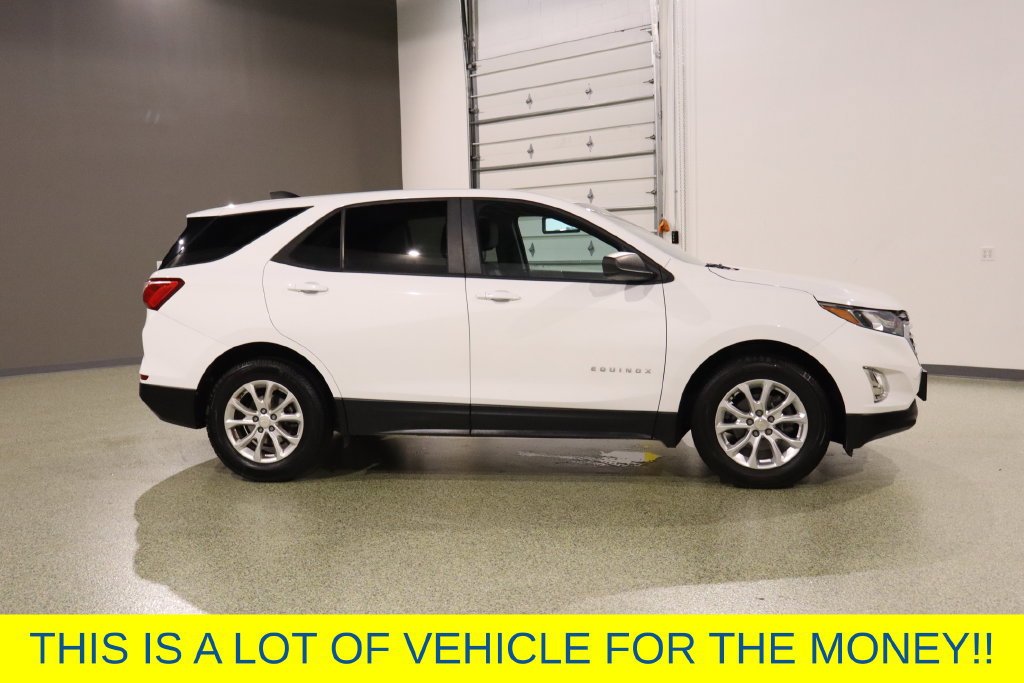 Used 2020 Chevrolet Equinox LS w/ LS Convenience Package FWD image 11