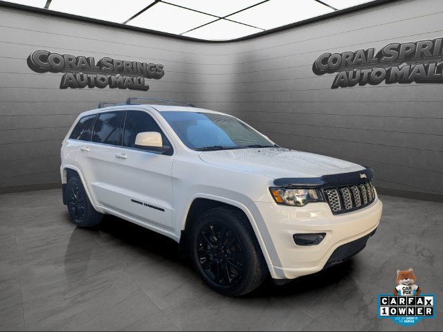 Used 2021 Jeep Grand Cherokee Laredo X RWD image 1