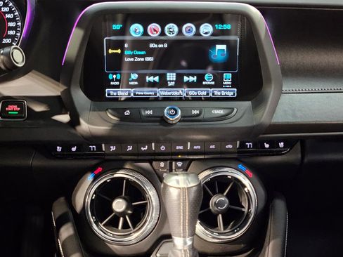 Used 2016 Chevrolet Camaro SS image 16