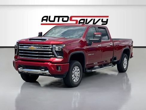 Used 2025 Chevrolet Silverado 3500 LTZ w/ LTZ Plus Package AWD/4WD image 3