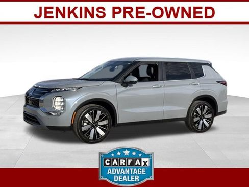 Used 2026 Mitsubishi Outlander SE FWD image 1