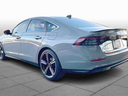 Used 2025 Honda Accord Sport image 11