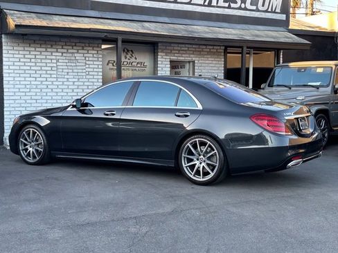 Used 2018 Mercedes-Benz S 560 4MATIC Sedan image 25