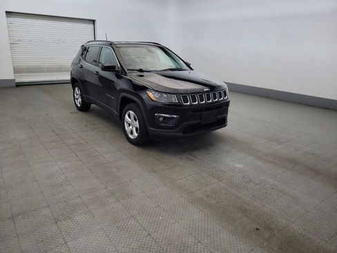 Used 2018 Jeep Compass Latitude w/ Popular Equipment Group AWD/4WD image 13