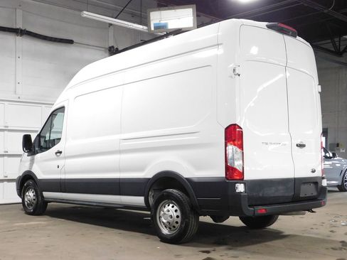 Used 2022 Ford Transit 250 148 High Roof AWD image 9