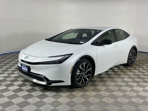 Used 2024 Toyota Prius Prime XSE Premium image 1