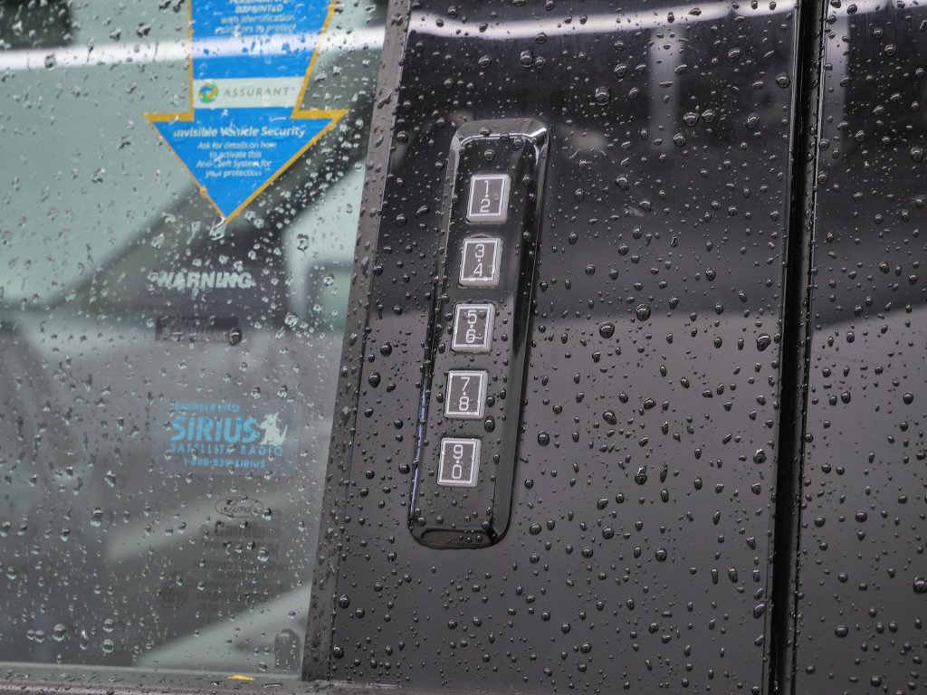 Used 2015 Ford F150 XLT w/ Equipment Group 301A Mid AWD/4WD image 15