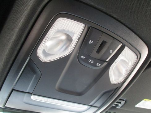 Used 2022 RAM 1500 Big Horn AWD/4WD image 28