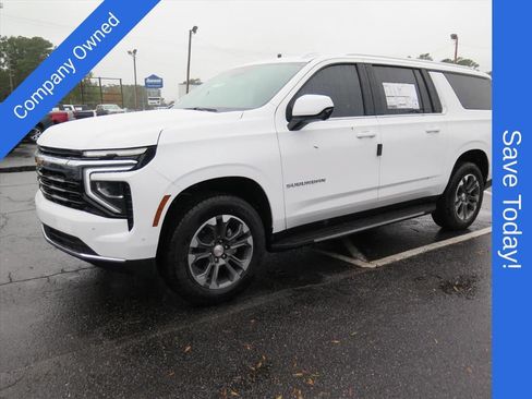 New 2026 Chevrolet Suburban LS RWD image 8