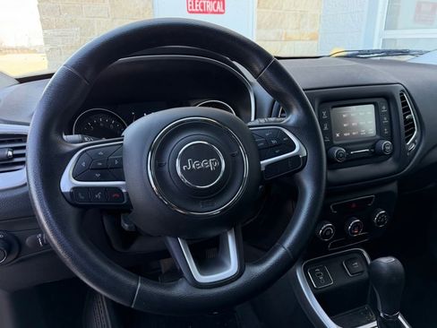 Used 2018 Jeep Compass Sport image 12