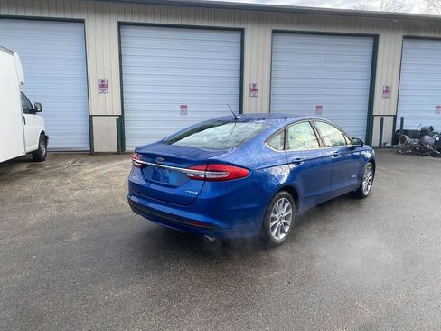 Used 2017 Ford Fusion S image 5